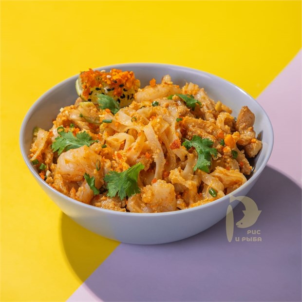 {{photo.Alt || photo.Description || 'Пад-тай с креветкой и курицей'}}