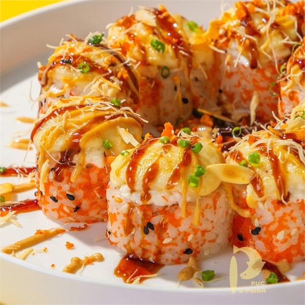 {{photo.Alt || photo.Description || 'Запеченный ролл с соусом пармезан 2025'}}